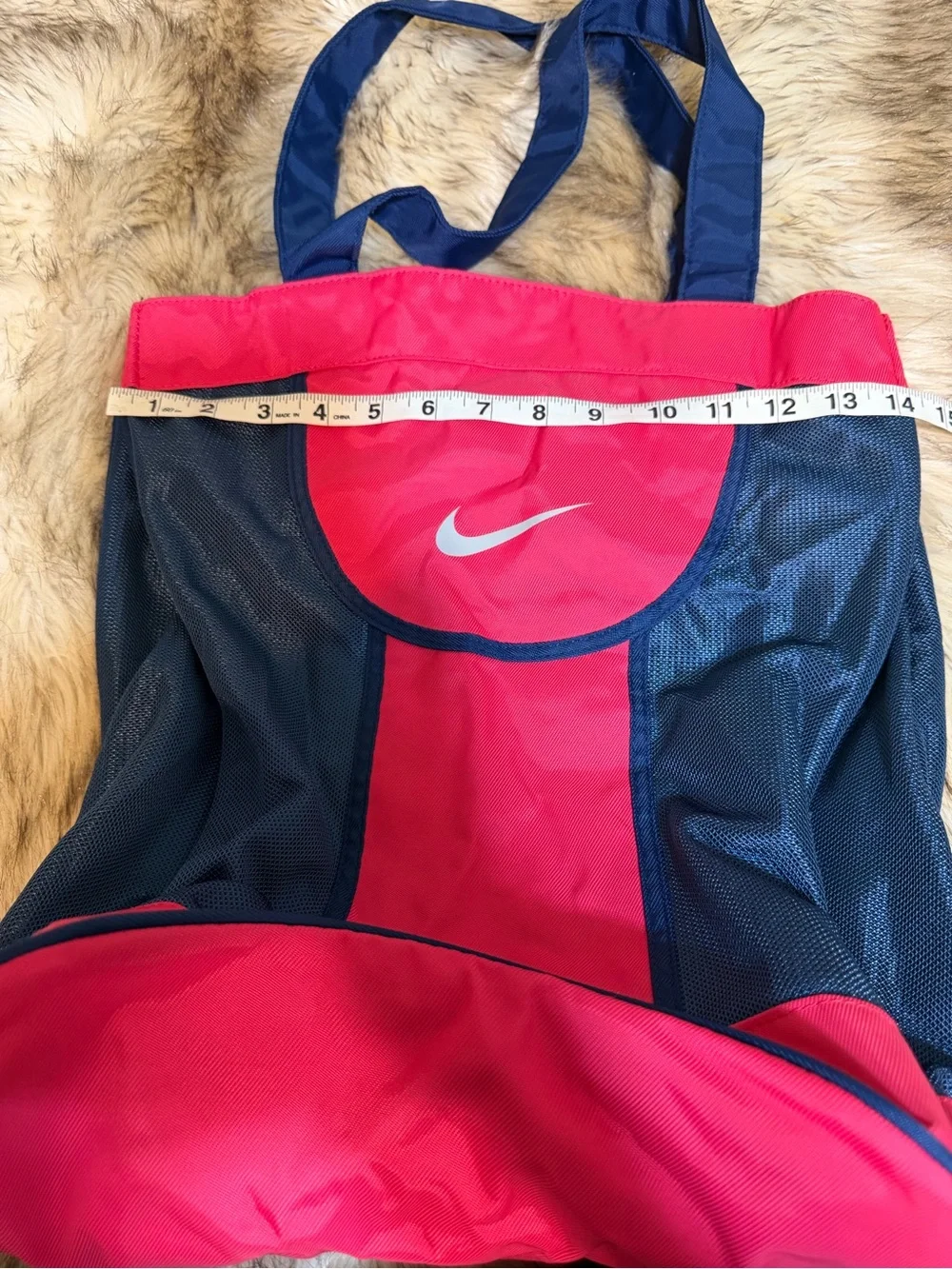 Nike sporty tote